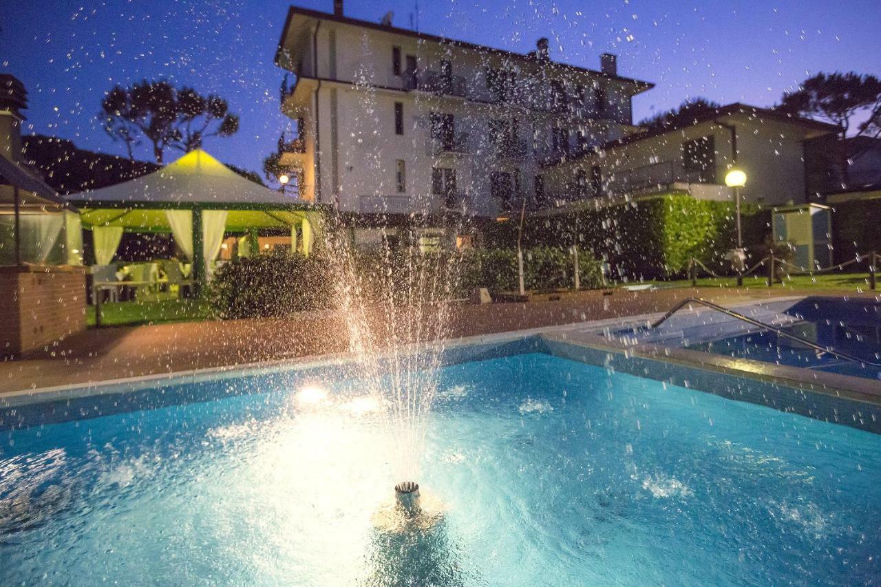Hotel Marilu Eraclea Mare Bagian luar foto